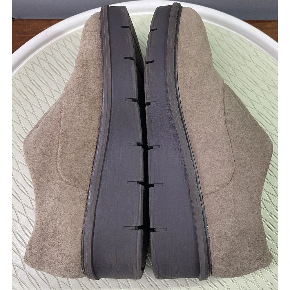 Clarks Airabell Sky Womens Wedge Loafers Beige Suede Leather Slip On Shoes 9.5 M